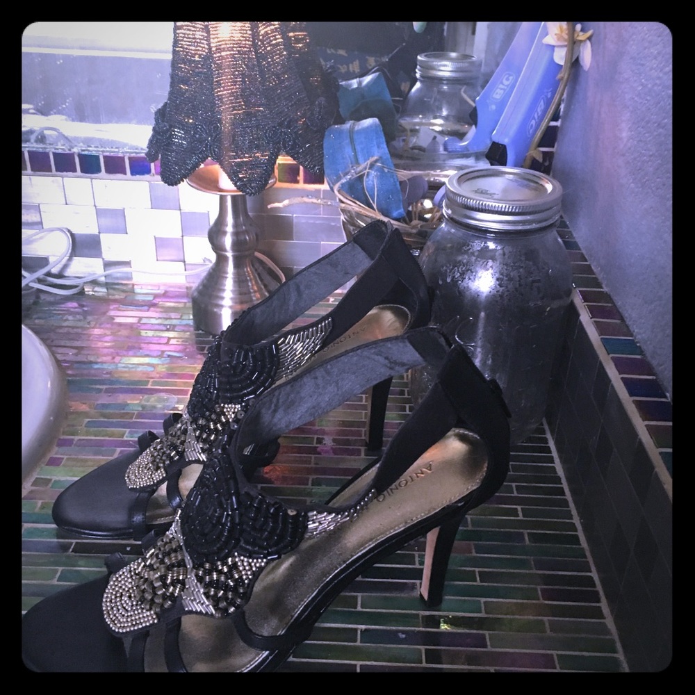 Antonio Melani MUST GO